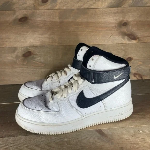 Nike Air Force one Mens size 8 shoes white leather hightop sneakers🖤🖤 - Picture 2 of 7